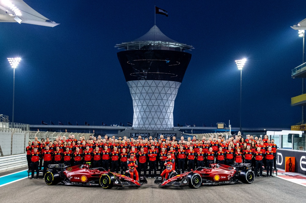 TEAM FERRARI ABUDHABI 2022